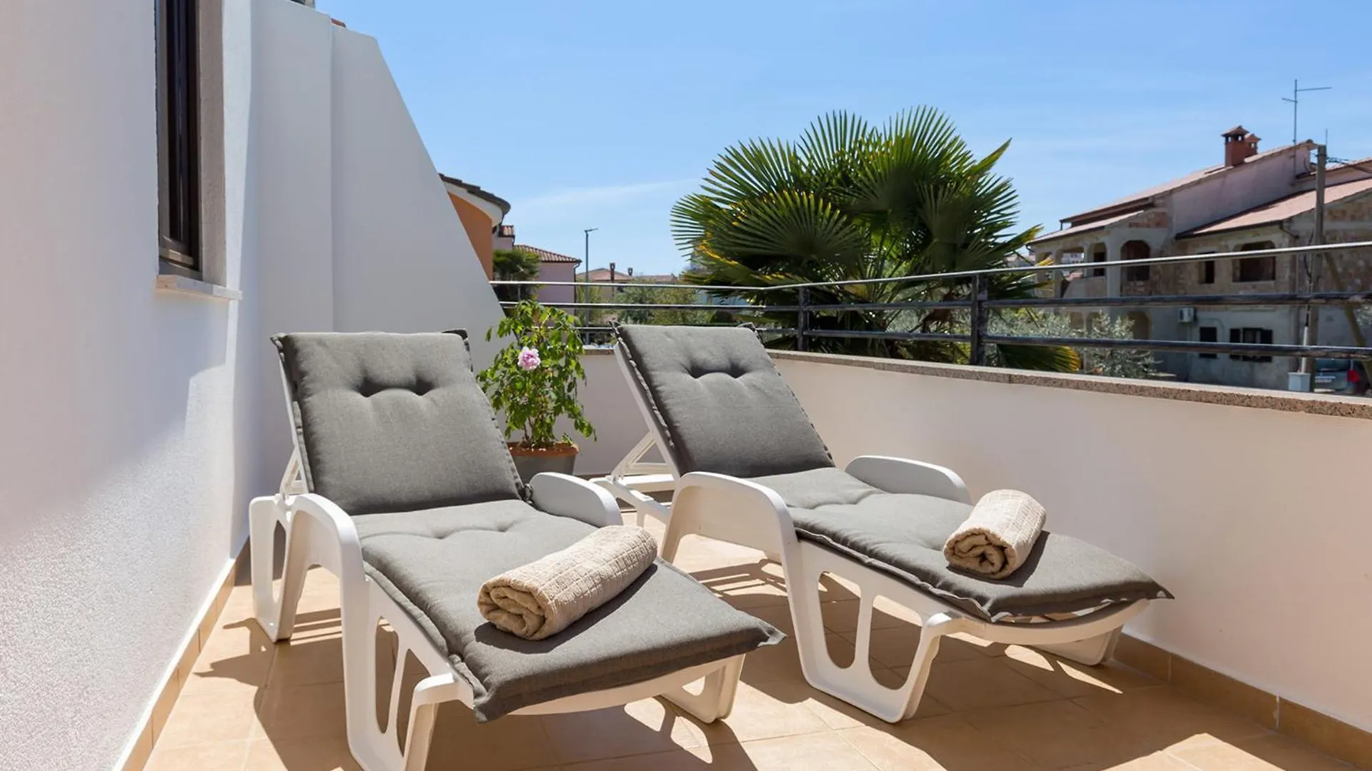 Marisan Seaview Apartment Funtana